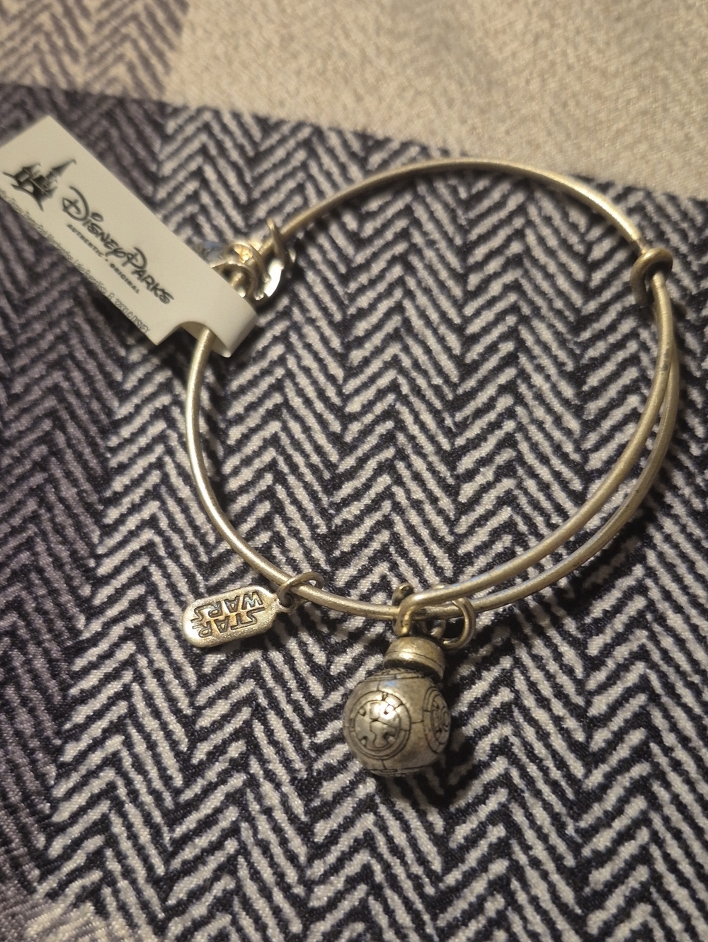 Alex and Ani Silver-Tone Star Wars BB-8 Charm Bangle